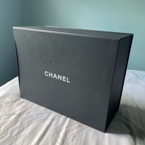 Chanel Box
